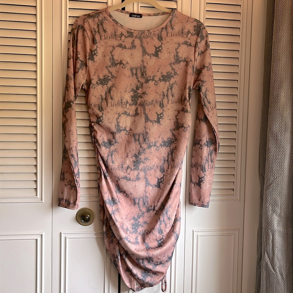 Boohoo ruched dress